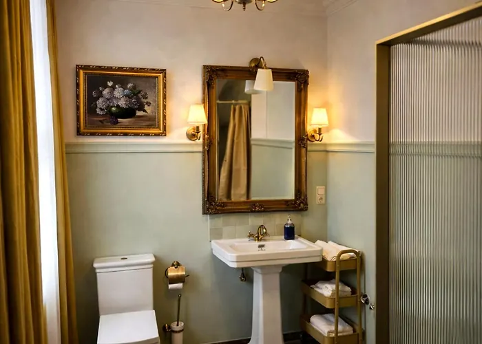 Cafe Post Hotel Ruedesheim am Rhein